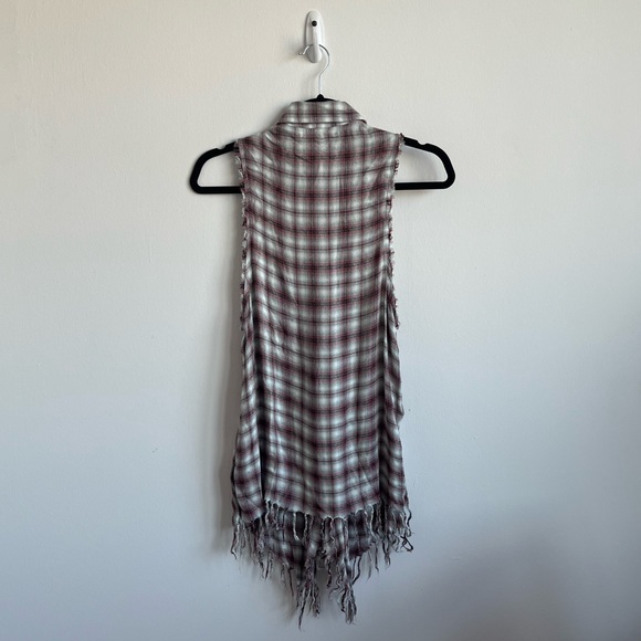 Anthropologie Willow & Clay Plaid Sleeveless Fringe Vest - Picture 8 of 15